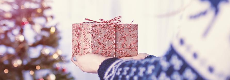 Natale 2026: le idee regalo beauty di Farmarisparmio