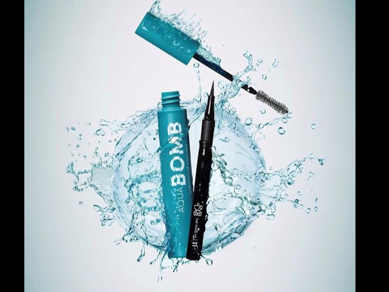 WATER RESISTANT EYELINER 11