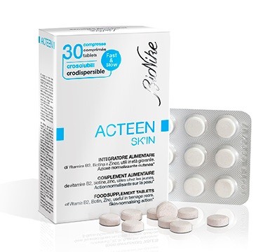 BioNike ACTEEN SK'IN INTEGRATORE ALIMENTARE di vitamina B2, Biotina e Zinco Ingredienti Vitamine (B1, B2, B6, Biotina), Minerali (Zinco, Molibdeno), Peptidi solforati (L-Cistina, Glutatione- GSH), Ant