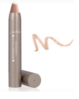 BioNike DEFENCE COLOR LUMIERESSE Prodotto dalla texture morbida e facile da stendere; esalta lo sguardo ed i punti strategici di viso e décolleté, con tocchi di luce iridescente, per un look luminoso 