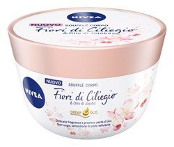 NIVEA Soufflé Corpo Fiori di ciliegio & Olio di Jojoba